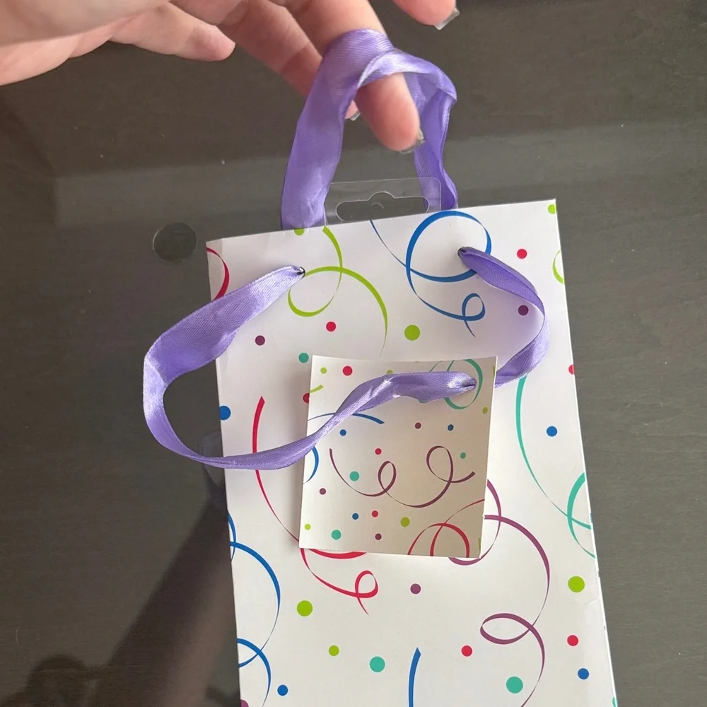 Colorful Gift Bags for Parties ( total of 6)